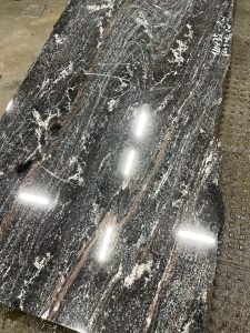 амфиболит нигрозеро плита