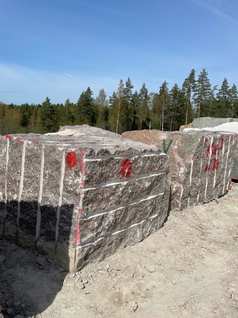 гранит блок добыча