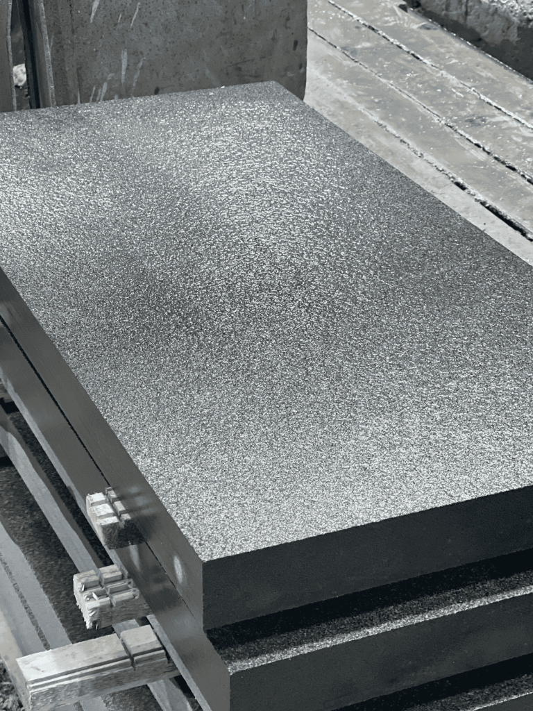 бучардирование гранита